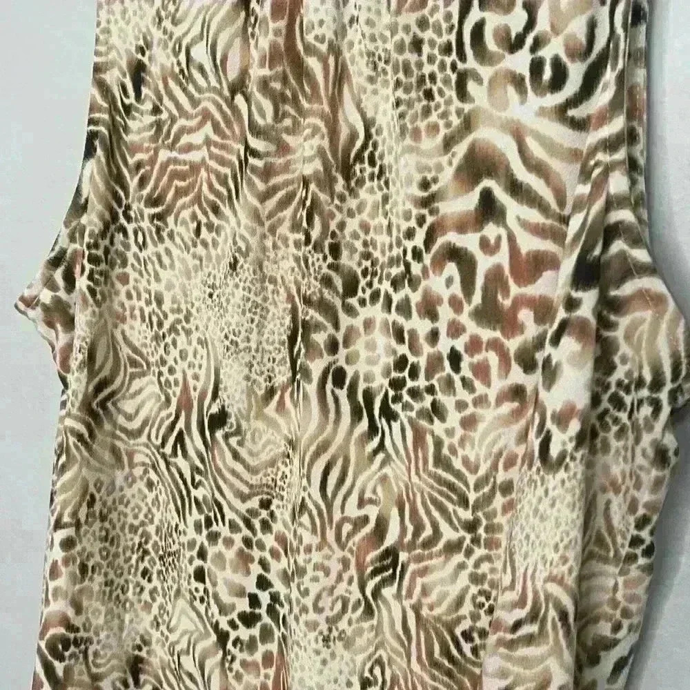 Torrid Crepe Mock Neck Animal Print Tank 0 0X 12 - Picture 3 of 7